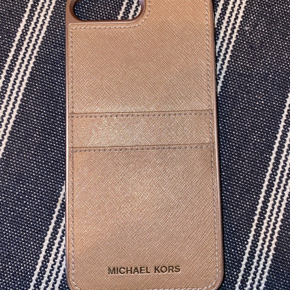 Michael Kors iPhone 8 Plus wallet case